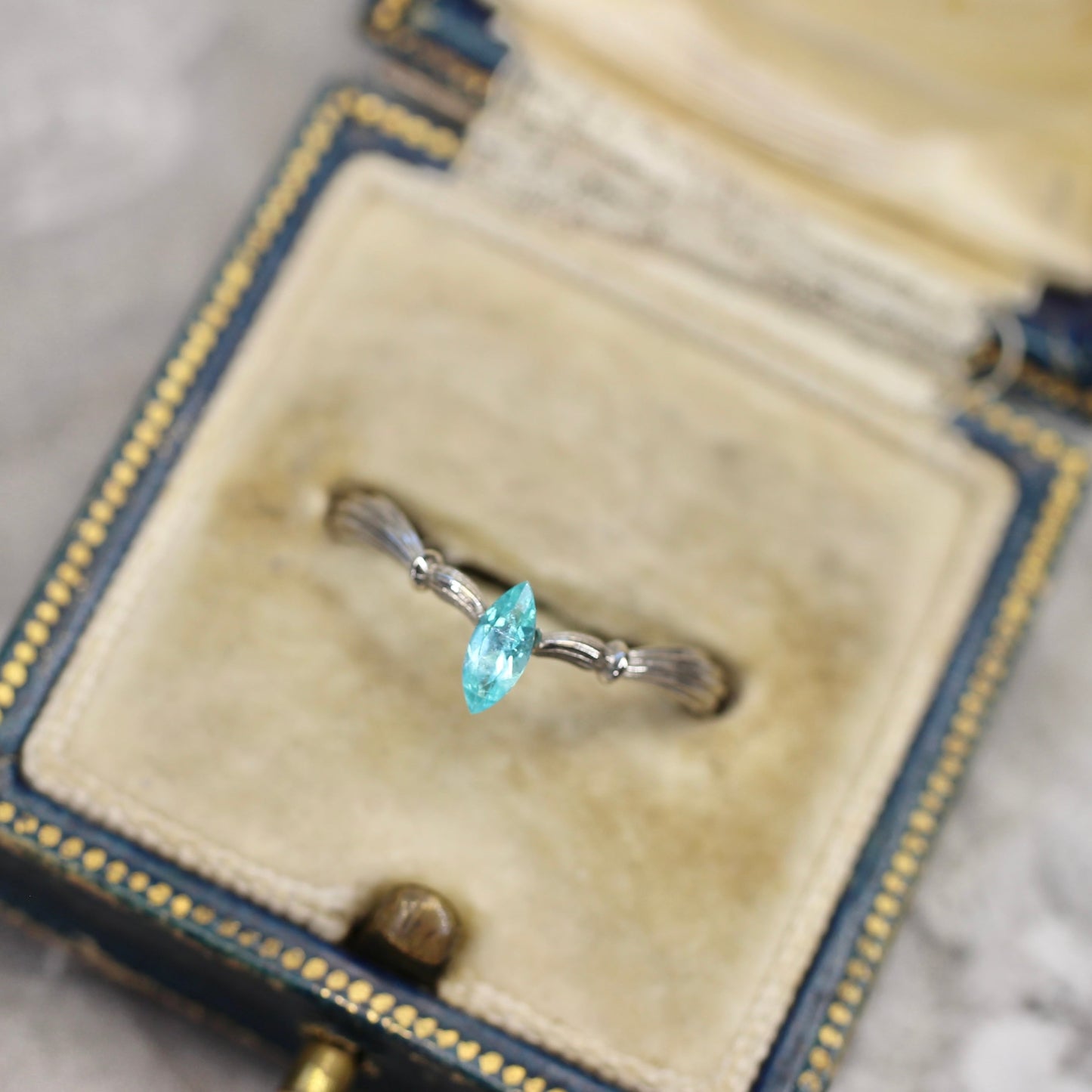 パライバトルマリン 0.180ct ブラジル産 マーキスカット 5.8mm×2.6mm×1.8mm【MJ2718】