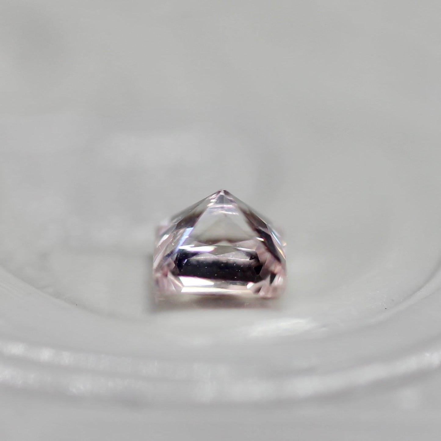 サファイア 0.24ct スクエアカット 3.3mm×3.3mm×2.4mm【MJ2690】