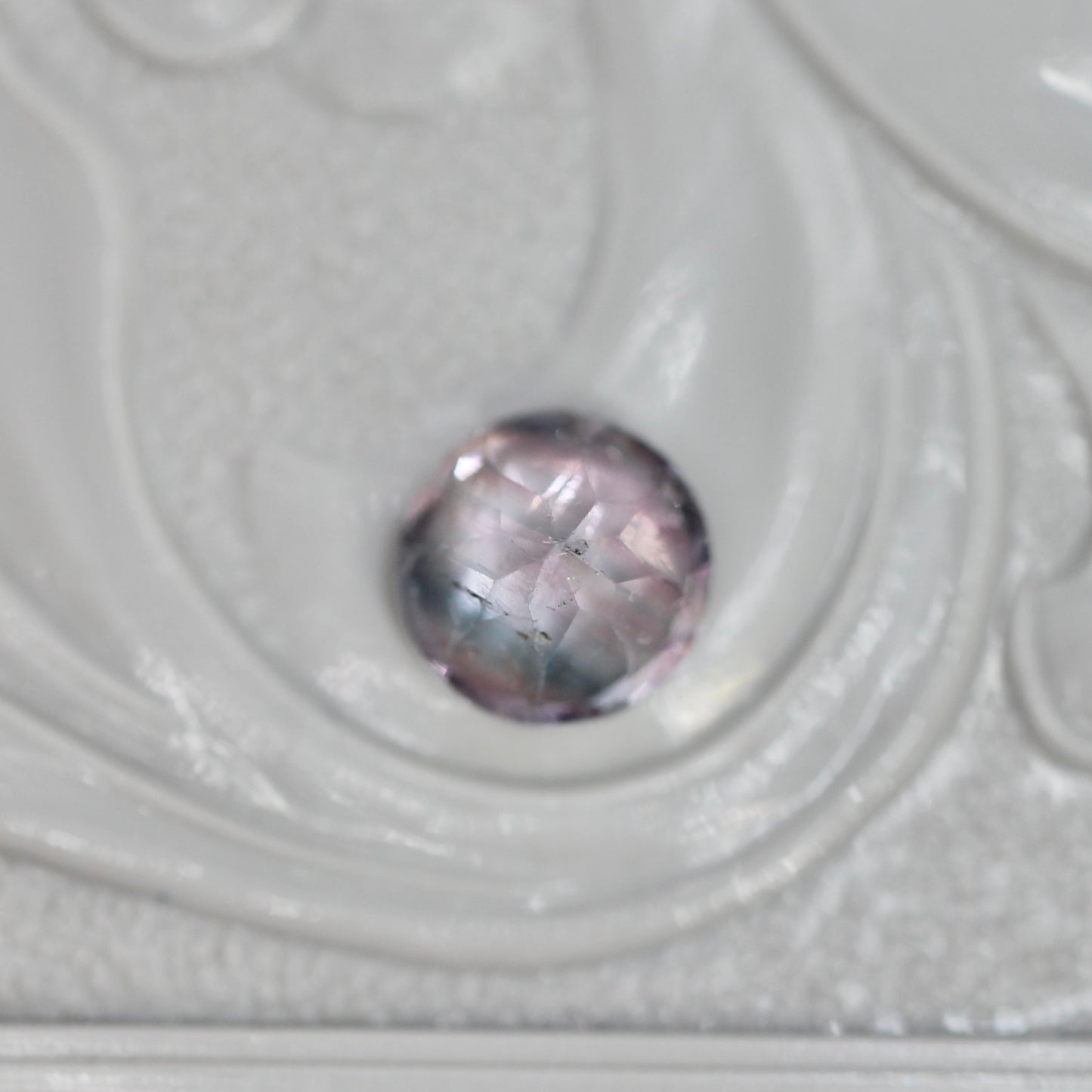 バイカラートルマリン 0.49ct ラウンドカット 4.9mm×4.9mm×3.2mm【MJ3051】