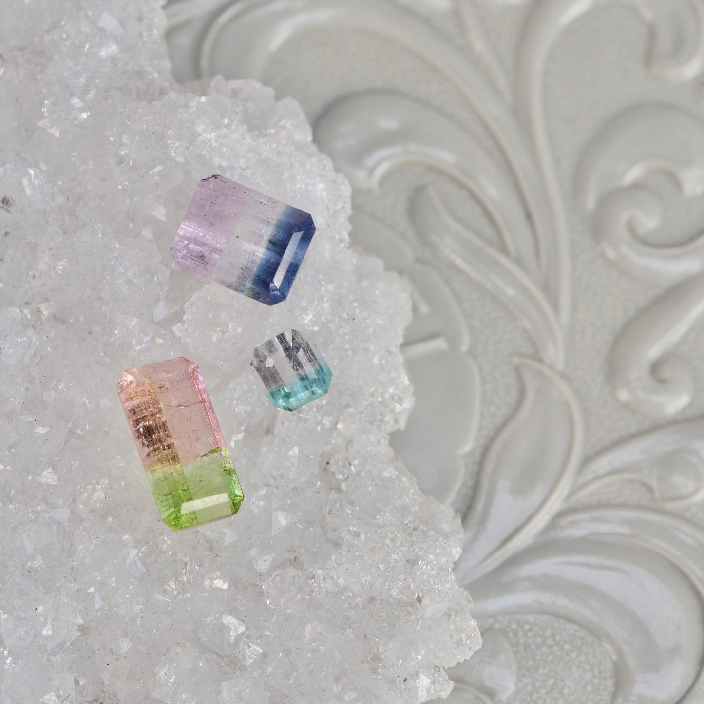 バイカラートルマリン 0.84ct レクタングルカット 7.1mm×4.7mm×2.7mm【MJ2823】