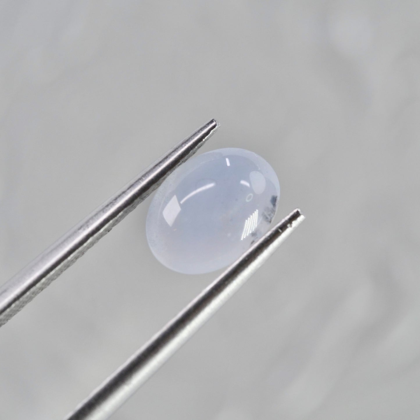 スターサファイア 2.02ct カボションカット 7.9mm×5.9mm×3.9mm【MJ2943】