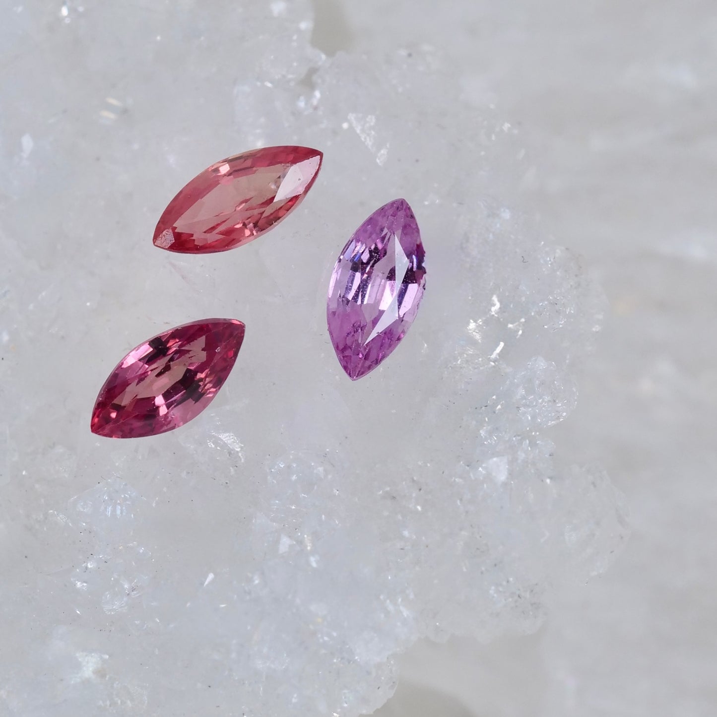 パパラチアサファイア 0.287ct マーキスカット 5.8mm×2.9mm×2.1mm ソーティング付き【MJ2920】