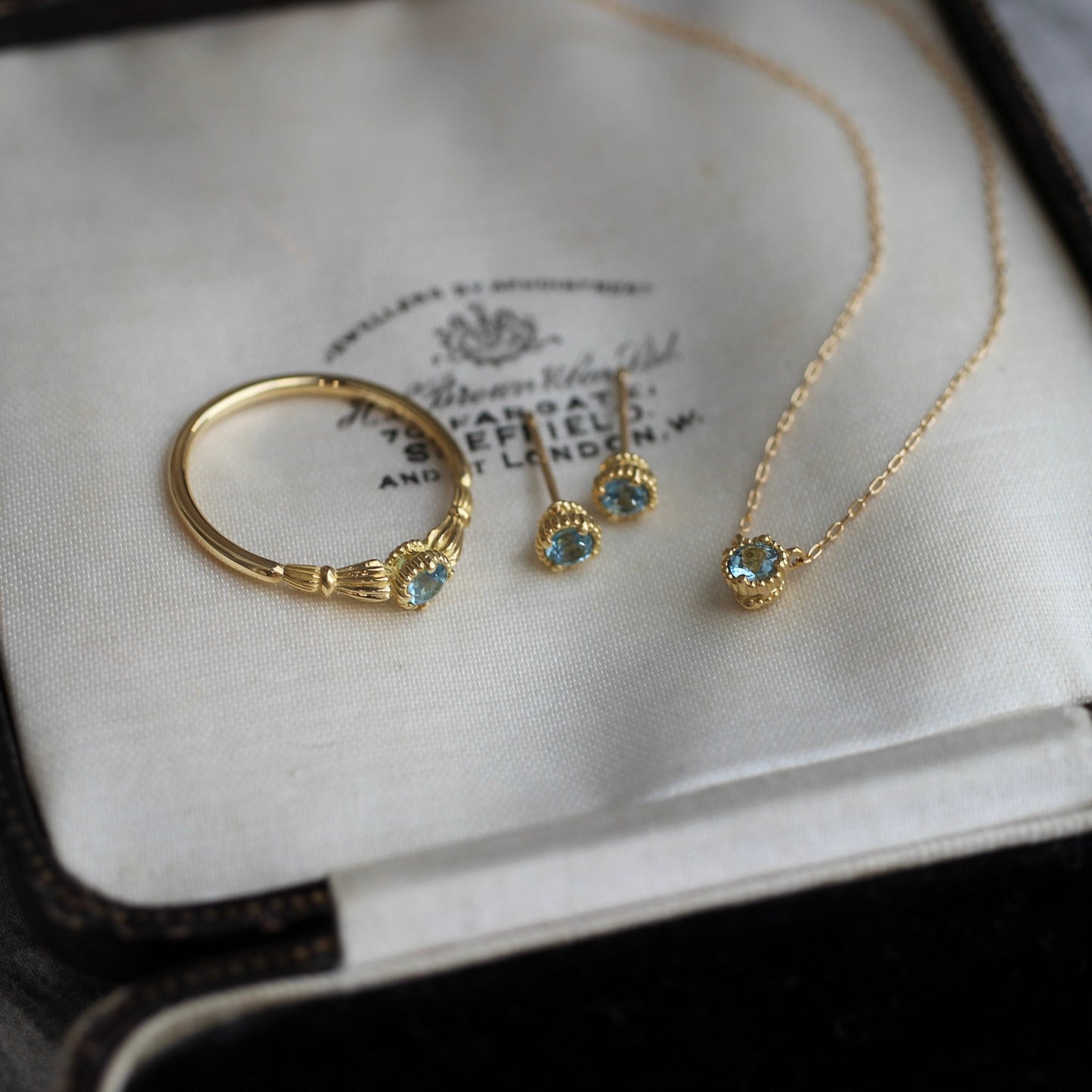 サンタマリアアクアマリン0.1ct 3mm K18YG ミルフレーム ピアス 片耳 【MJ2499】