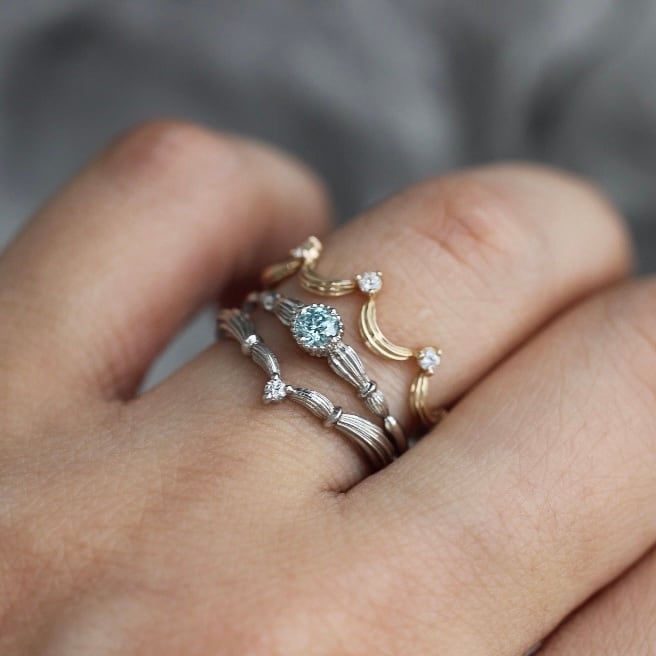 アンティーククラウンリング ダイヤモンド0.06ct VSクラス 【MJ2502】