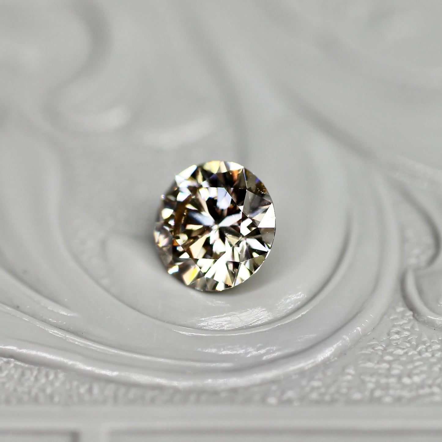 シャンパンブラウンダイヤモンド 0.511ct  VS-2 Very Good ラウンドブリリアントカット 【MJ2679】
