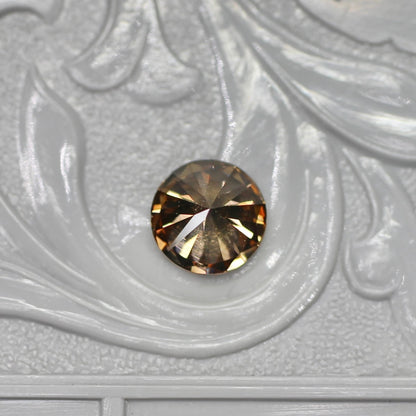 コニャックブラウンダイヤモンド 0.917ct VS-2 Very Good ラウンドブリリアントカット【MJ2677】