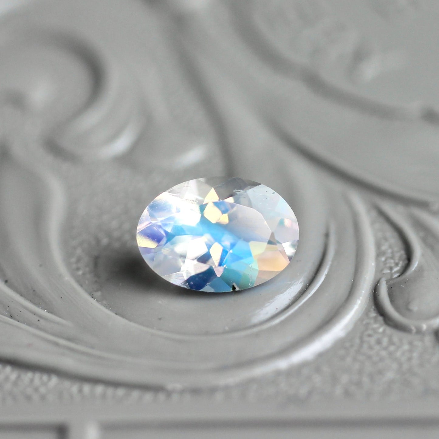 アンデシンラブラドライト 0.645ct 5×7mm マラウイ産 レインボームーンストーン 【MJ2449】