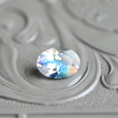 アンデシンラブラドライト 0.645ct 5×7mm マラウイ産 レインボームーンストーン 【MJ2449】