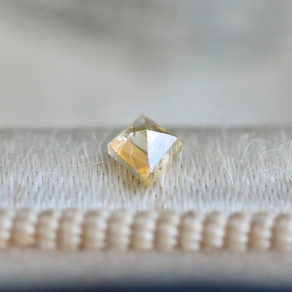 ダイヤカット シャンパンブラウンダイヤモンド 0.15ct 4.6mm×3.4mm-1.6mm 【MJ2469】