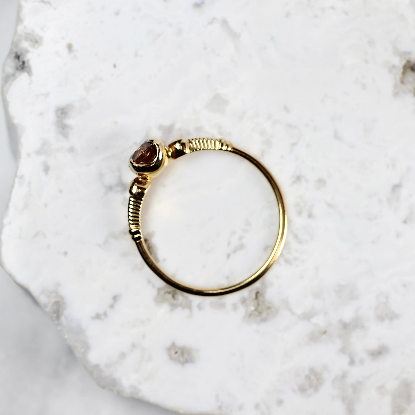 オレンジブラウンダイヤモンド 0.456ct K10YG ラウンドブリリアントカット ４本爪(立て爪)×ヘリンボーンアーム【MJ2837】