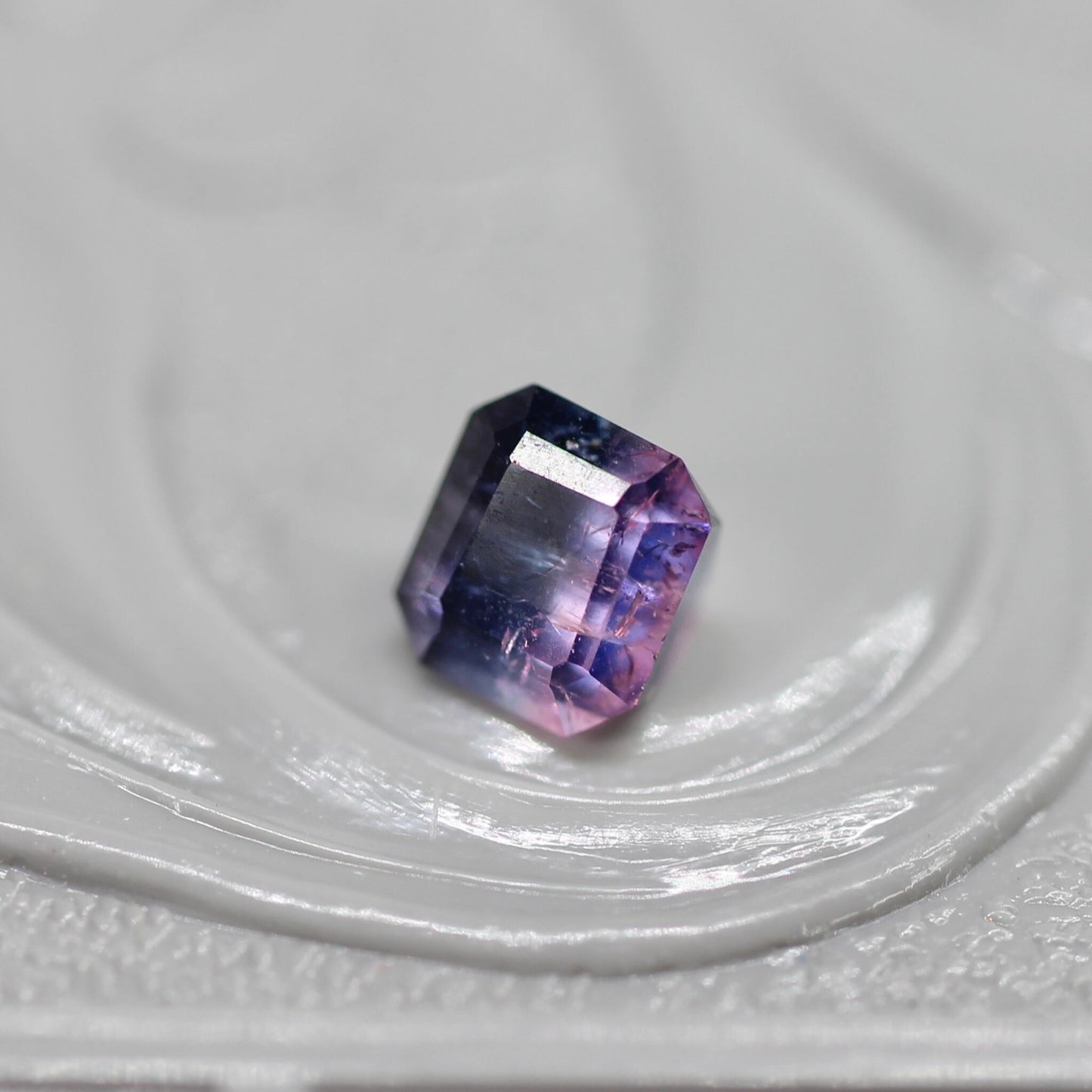 エメラルドカット バイカラートルマリン 0.42ct 3.7mm×3.4mm-3.0mm 【MJ2515】