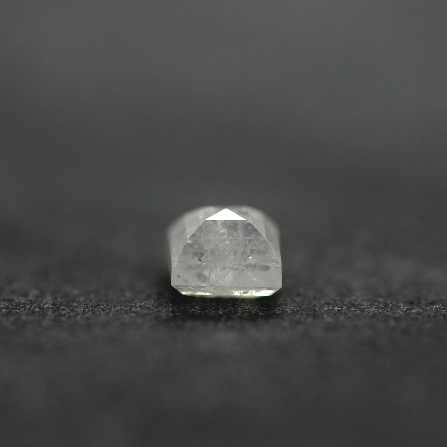 ダイヤモンド 0.250ct スクエアカット 3.2mm×3.0mm×2.5mm【MJ2610】18