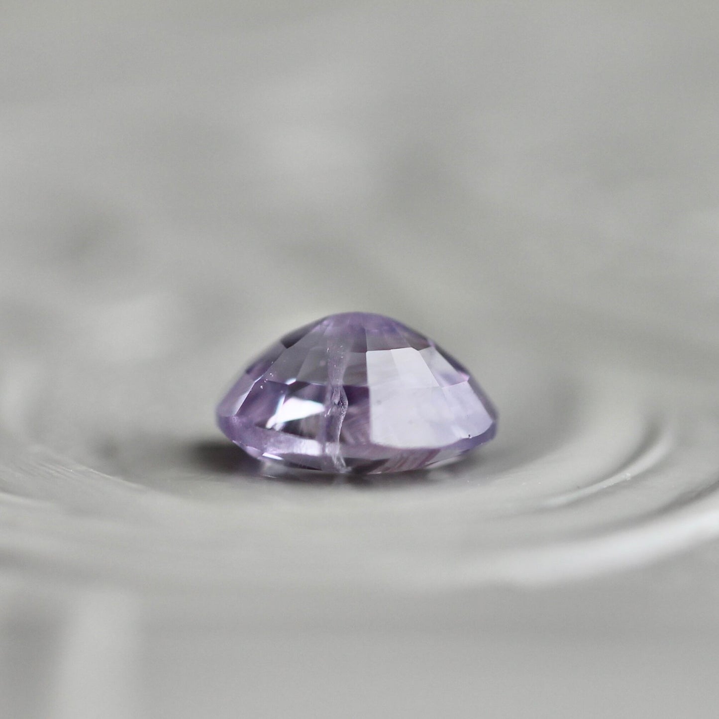 非加熱サファイア 0.49ct 5mm×4mm オーバルカット 【MJ2433】