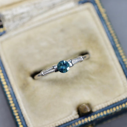 モンタナサファイア 0.25ct ラウンドカット 3.8mm×3.8mm×2.5mm アメリカ・モンタナ州産 風信子【MJ2597】