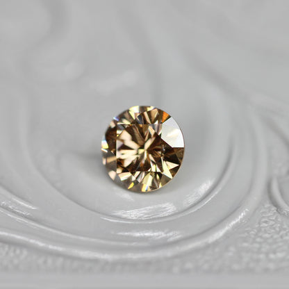 ショコラブラウンダイヤモンド 0.438ct ラウンドブリリアントカット 4.8mm×4.8mm×3.0mm【MJ2681】