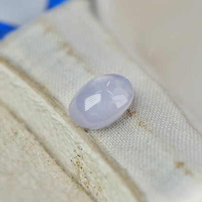 スターサファイア 0.56ct カボションカット 5.0mm×3.9mm×2.8mm【MJ2944】