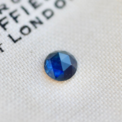 サファイア 0.245ct 3.8mm ローズカット 【MJ2460】