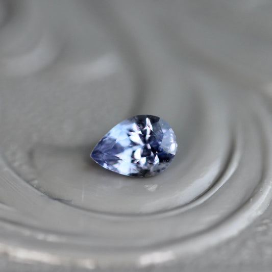 バイカラーサファイア 0.2ct  4×3mm ペアシェイプカット 【MJ2459】