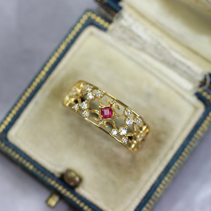 ルビー 0.06ct スクエアカット 2.1mm×2.1mm×1.3mm【MJ2749】