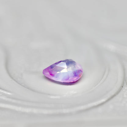 ペアシェイプカット シルキーパープルピンク バイカラーサファイア　0.31ct  4.3mm×3.4mm×1.8mm 【MJ2520】