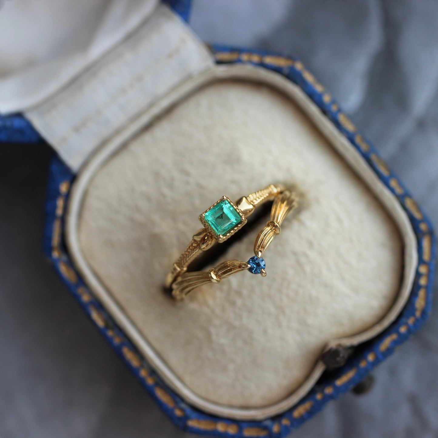 コバルトガーナイト 0.05ct アンティークVリング K18YG 【MJ2406】