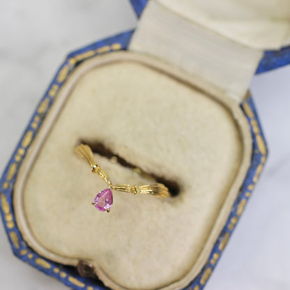 パパラチアサファイア 0.151ct ペアシェイプカット K18YG 3本爪×アンティークVアーム【MJ2847】