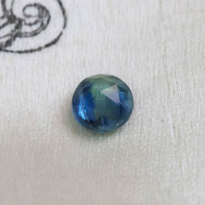 バイカラーサファイア 0.24ct ローズカット 3.6mm×3.6m×1.8mm【MJ2870】
