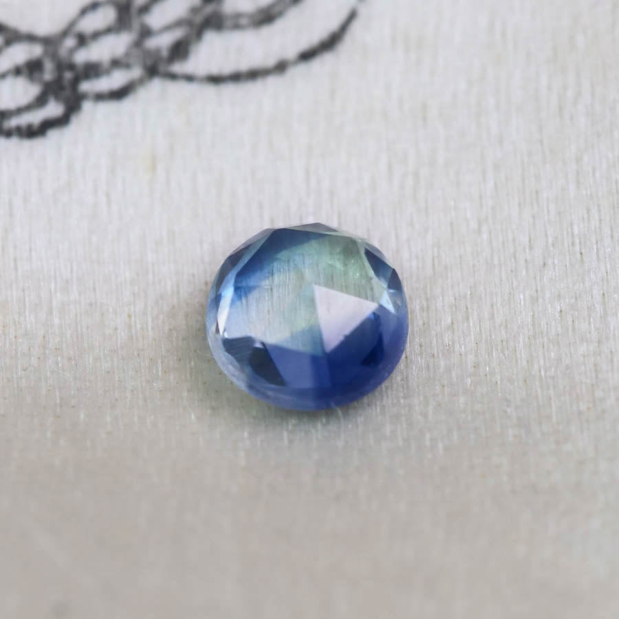 バイカラーサファイア 0.25ct ローズカット 3.6mm×3.6m×1.8mm【MJ2871】
