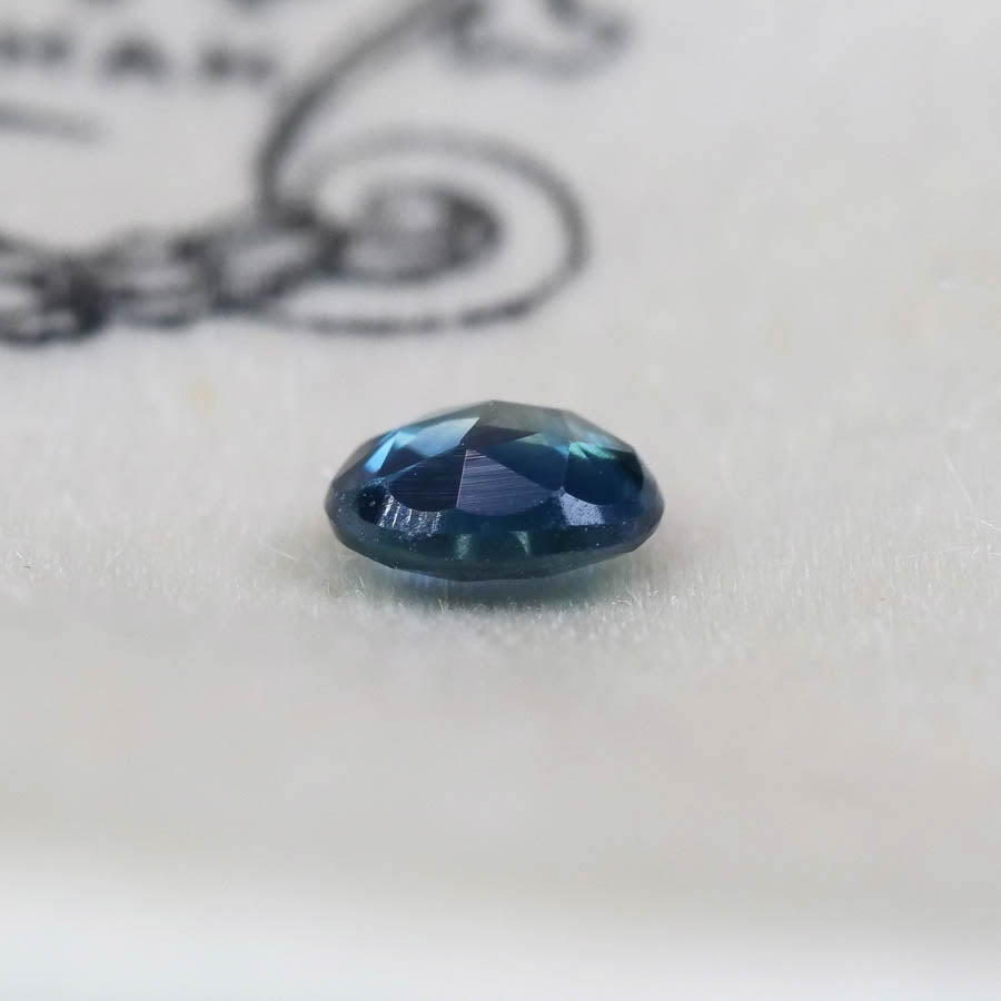 バイカラーサファイア 0.22ct ローズカット 3.7mm×3.7mm×1.7mm【MJ2874】