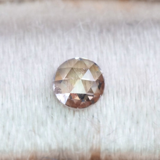 ナチュラルダイヤモンド 0.07ct ローズカット 2.6mm×2.6mm×1.2mm【MJ3066】