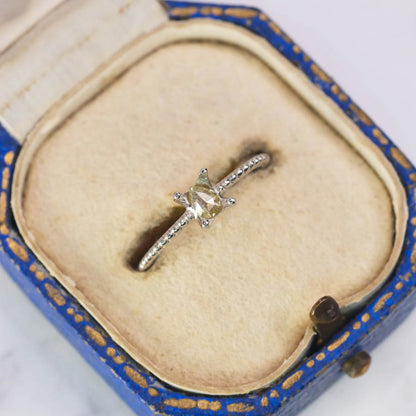 ナチュラルダイヤモンド 0.10ct ペアシェイプローズカット 4.0mm×2.8mm×1.1mm【MJ3068】