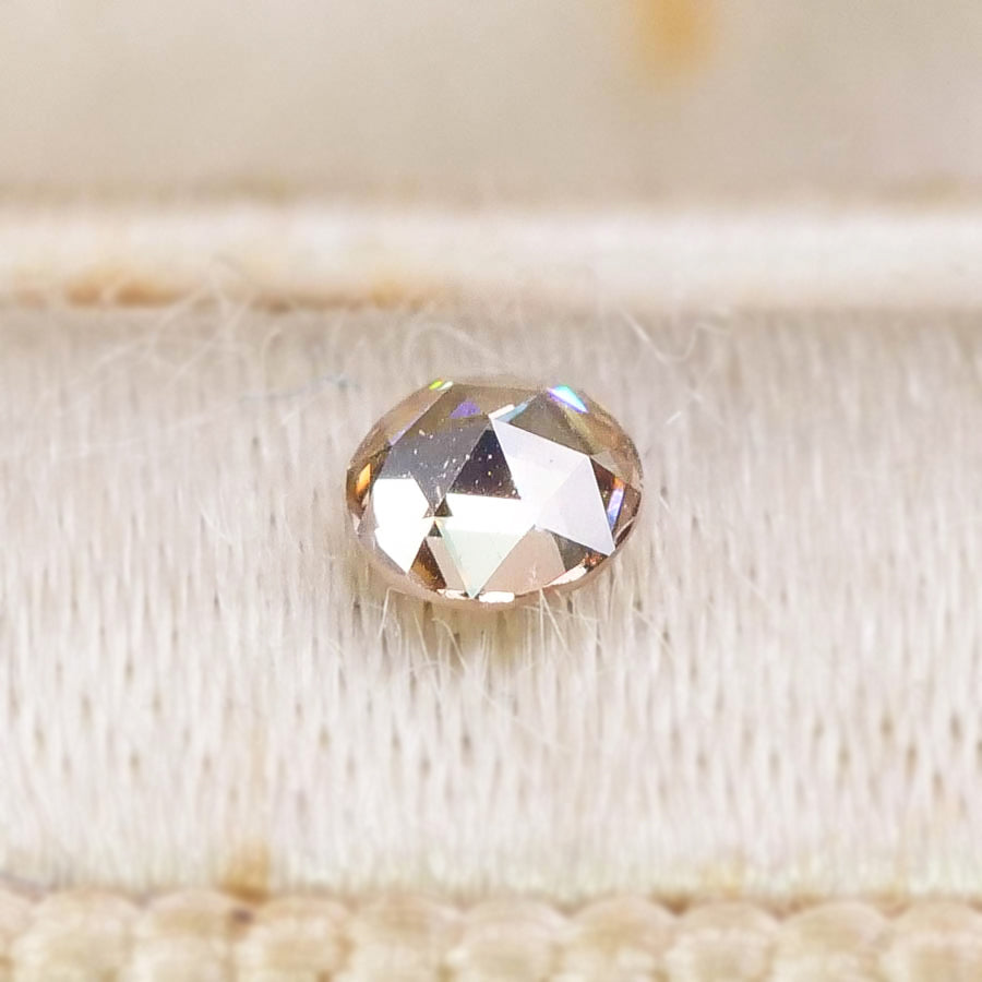 ナチュラルダイヤモンド 0.09ct ローズカット 2.8mm×2.8mm×1.4mm【MJ3069】