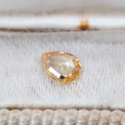 ナチュラルダイヤモンド 0.11ct ペアシェイプローズカット 4.0mm×2.9mm×1.3mm【MJ3070】