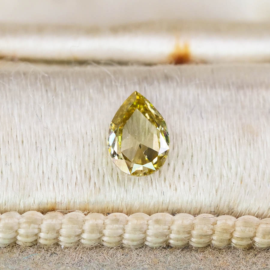 ナチュラルダイヤモンド 0.12ct ペアシェイプローズカット 4.1mm×3.0mm×1.1mm【MJ3071】