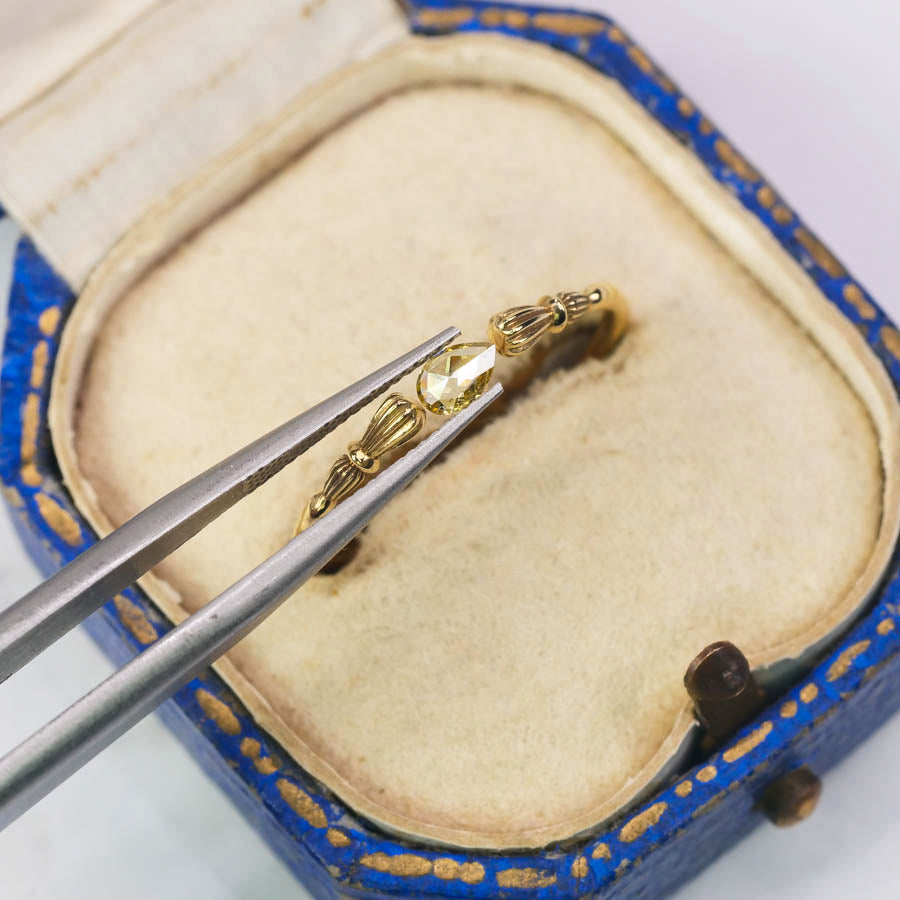 ナチュラルダイヤモンド 0.12ct ペアシェイプローズカット 4.1mm×3.0mm×1.1mm【MJ3071】