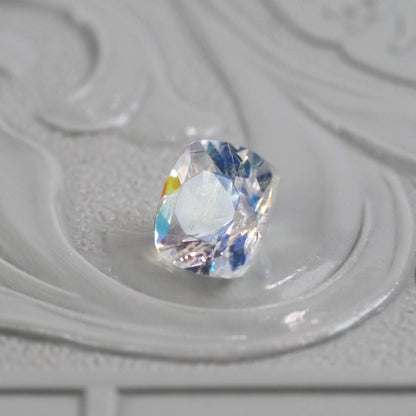 アンデシンラブラドライト 0.53ct クッションミックスカット 5.1mm×5.0mm×3.6mm レインボームーンストーン【MJ2868】