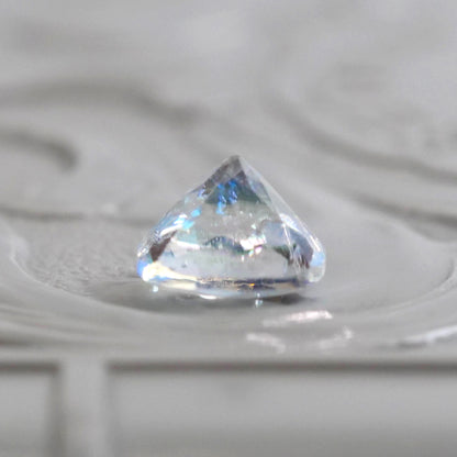 アンデシンラブラドライト 0.53ct クッションミックスカット 5.1mm×5.0mm×3.6mm レインボームーンストーン【MJ2868】