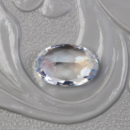 アンデシンラブラドライト 0.87ct オーバルカット 7.9mm×5.4mm×3.5mm レインボームーンストーン【MJ2866】