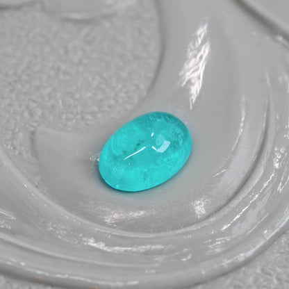 パライバトルマリン ブラジル産 0.19ct オーバルカボションカット 4.2mm×3.1mm×1.7mm【MJ3075】