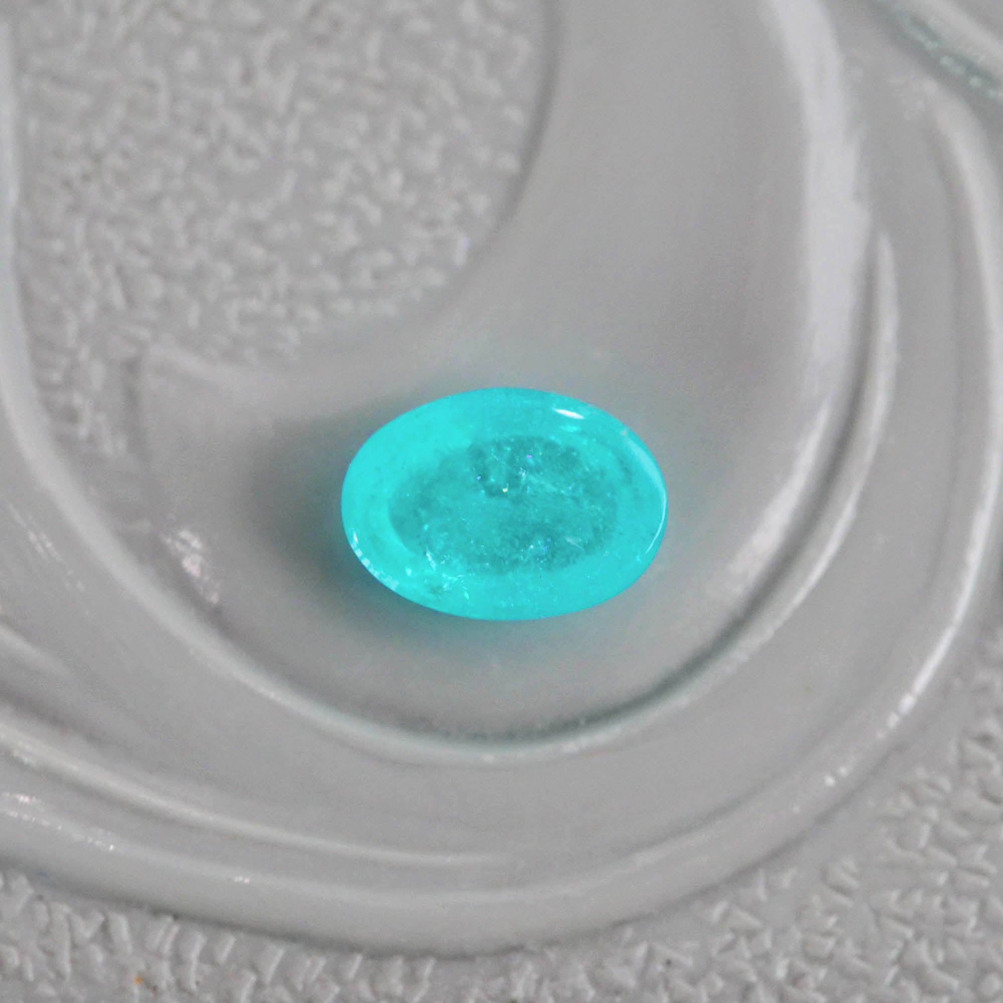 パライバトルマリン ブラジル産 0.19ct オーバルカボションカット 4.2