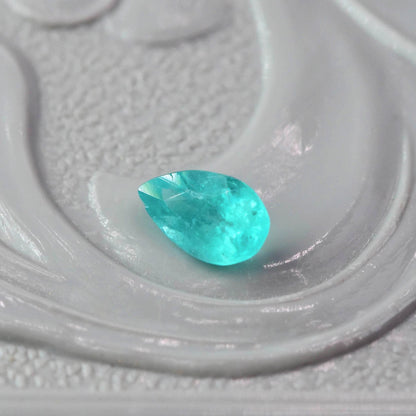 パライバトルマリン ブラジル産 0.15ct ペアシェイプカット 4.6mm×2.8mm×1.9mm【MJ3076】