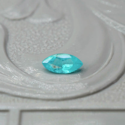 パライバトルマリン ブラジル産 0.09ct マーキスカット 4.5mm×2.1mm×1.4mm【MJ3078】