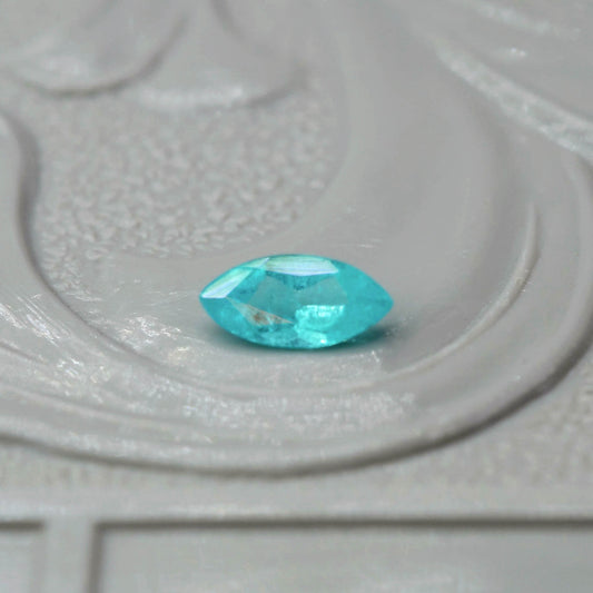 パライバトルマリン ブラジル産 0.09ct マーキスカット 4.5mm×2.1mm×1.4mm【MJ3078】