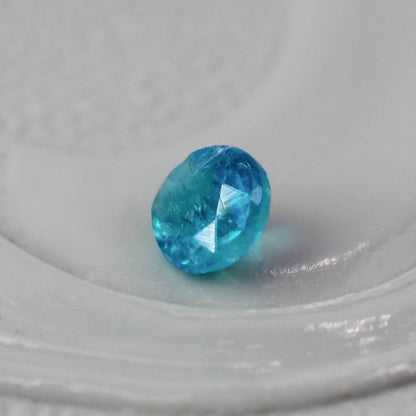 パライバトルマリン ブラジル産 0.08ct ラウンドカット 2.7mm×2.6mm×1.9mm【MJ3079】