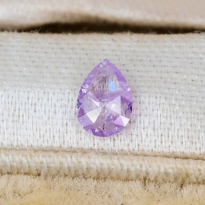 パープリッシュピンクダイヤモンド 0.076ct ペアシェイプカット 3.8mm×2.6mm×0.9mm ソーティング付き【MJ3035】
