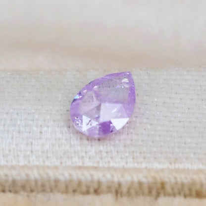 パープリッシュピンクダイヤモンド 0.076ct ペアシェイプカット 3.8mm×2.6mm×0.9mm ソーティング付き【MJ3035】