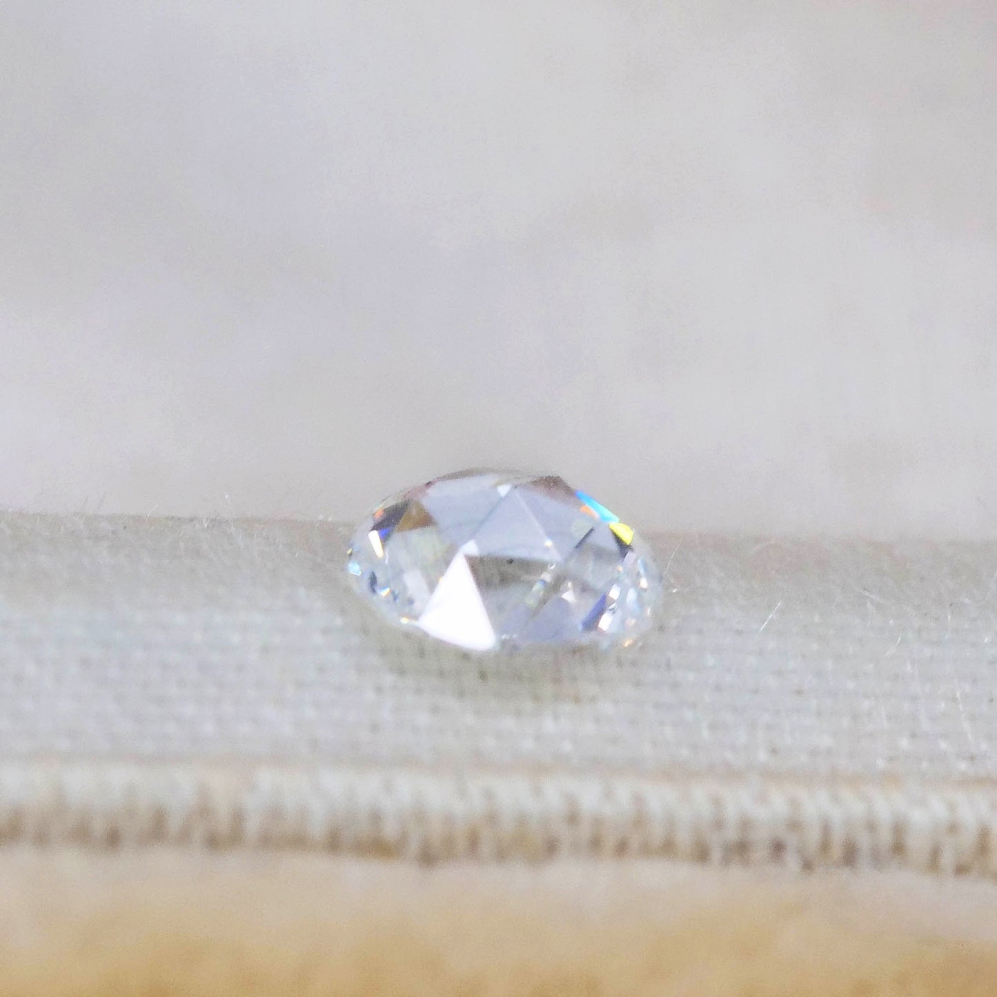 ダイヤモンド 0.084ct D SI-2 ローズカット ソーティング付き 3.0mm×3.0mm×1.2mm【MJ3033】
