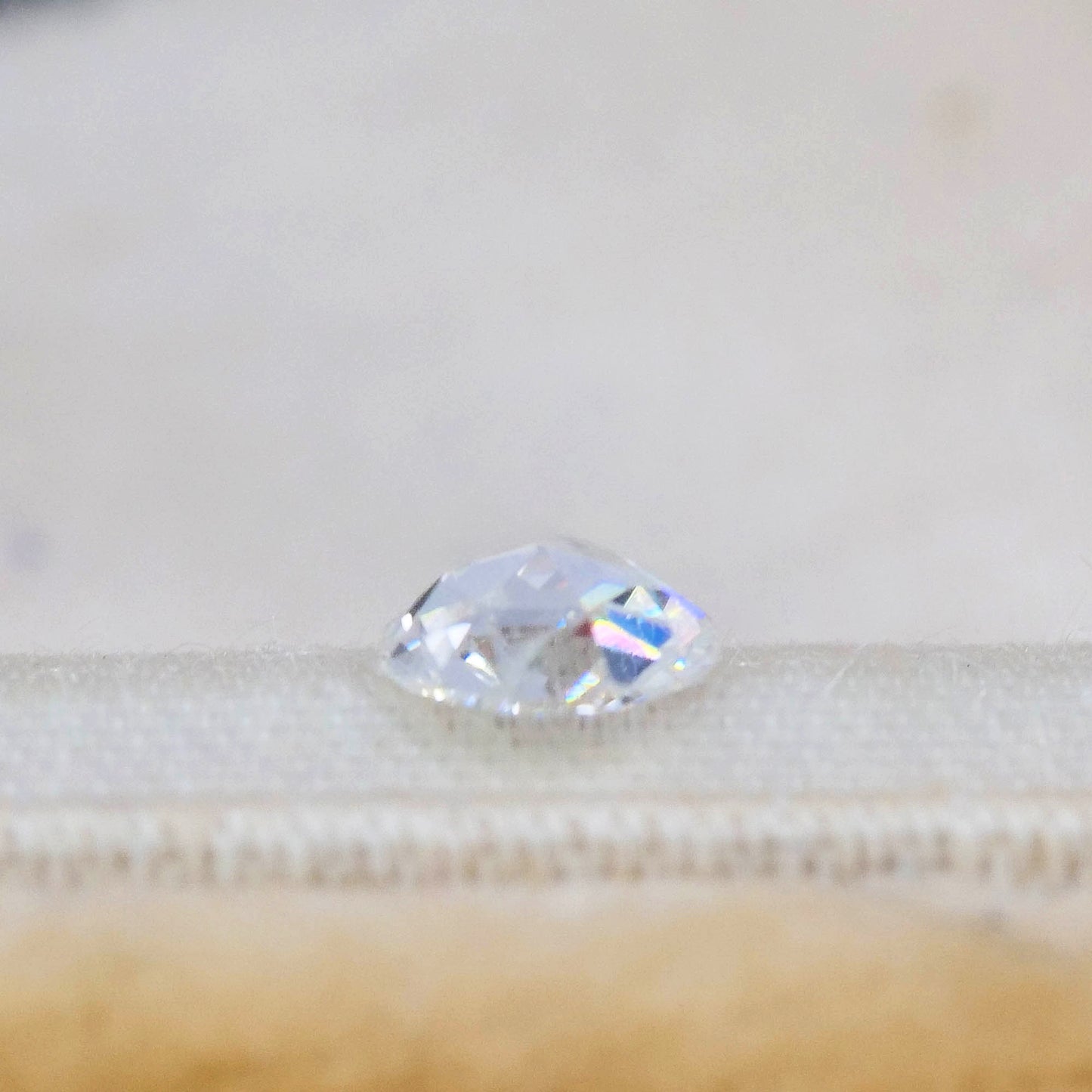 ダイヤモンド 0.084ct D SI-2 ローズカット ソーティング付き 3.0mm×3.0mm×1.2mm【MJ3033】