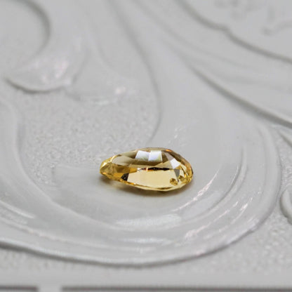 非加熱サファイア 0.24ct ペアシェイプカット 4.9mm×3.0mm×1.9mm【MJ2554-2】