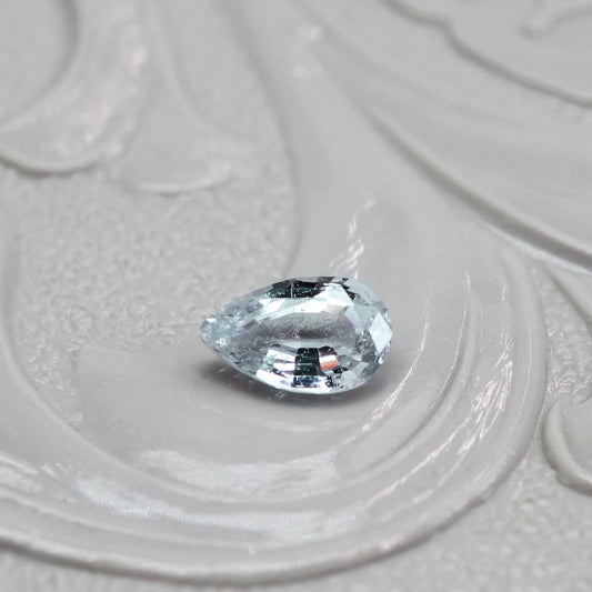 非加熱サファイア 0.25ct ペアシェイプカット 4.9mm×3.0mm×1.8mm【MJ2554-3】